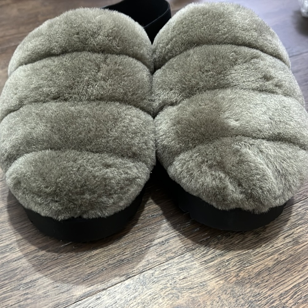 NEW Ugg Super Fluff Slipper - Size 5 - Olive Green - Picture 8 of 8